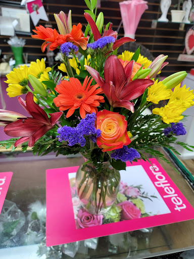 Florist «Elite Floral & Gift Shoppe», reviews and photos, 504 N Alafaya Trail #109, Orlando, FL 32828, USA