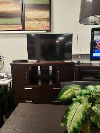 Used Furniture Store «CORT Clearance Center», reviews and photos, 8155 Kempwood Dr, Houston, TX 77055, USA