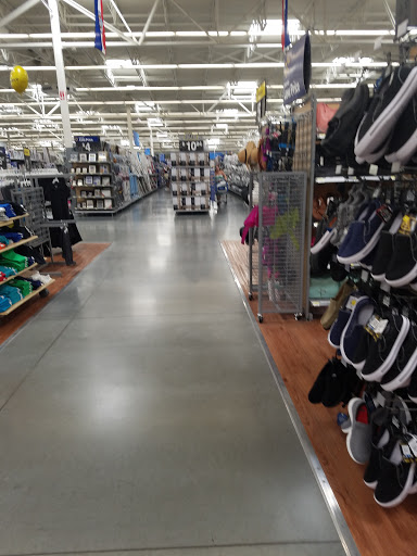 Department Store «Walmart Supercenter», reviews and photos, 3390 N Hwy 67, Florissant, MO 63033, USA