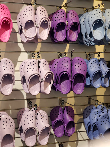 Shoe Store «Crocs», reviews and photos, 607 Bluebird Ct, Central Valley, NY 10917, USA