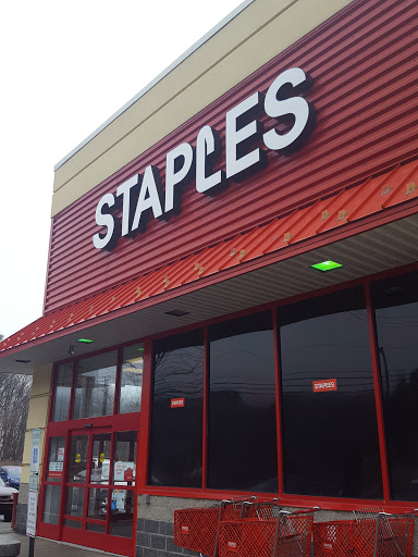 Staples, 102 Milford Landing Dr #1, Milford, PA 18337, USA, 