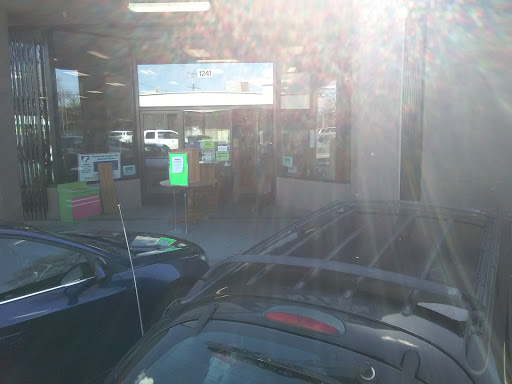 Thrift Store «Community Hospice Hope Chest Thrift Store», reviews and photos, 1241 McHenry Ave, Modesto, CA 95350, USA