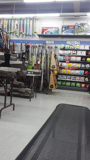 Sporting Goods Store «Big 5 Sporting Goods», reviews and photos, 2801 W Nob Hill Blvd, Yakima, WA 98902, USA