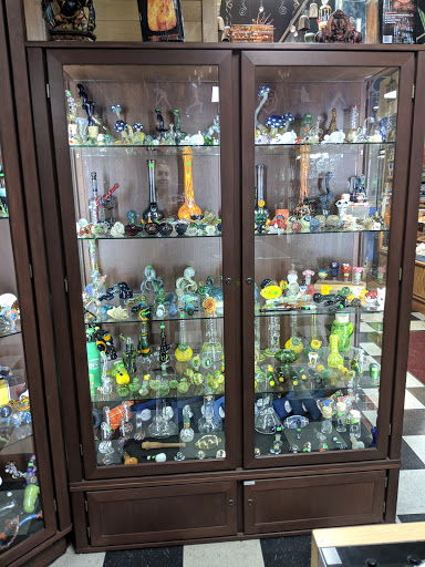 Tobacco Shop «Hunky Dory Pipe & Tobacco», reviews and photos, 271 W 7th Ave, Eugene, OR 97401, USA