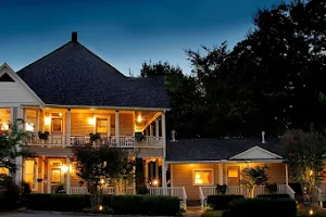 Heartstone Inn Bed & Breakfast and Cottages image