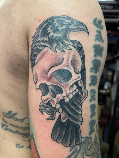 Explore ideas for henna tattoos, creative tattoo ideas in Beaverton, available at Tattoo 42