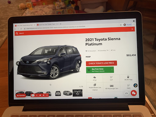 Car Dealer «Roberts Toyota», reviews and photos