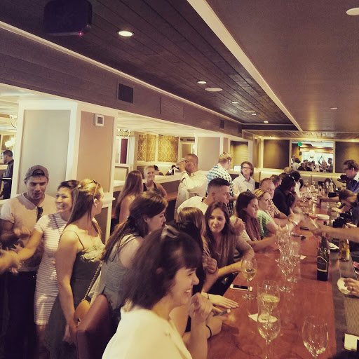 Liquor Store «1001 Wine & Spirits», reviews and photos, 1001 Ross Ave Suite 100, Dallas, TX 75202, USA