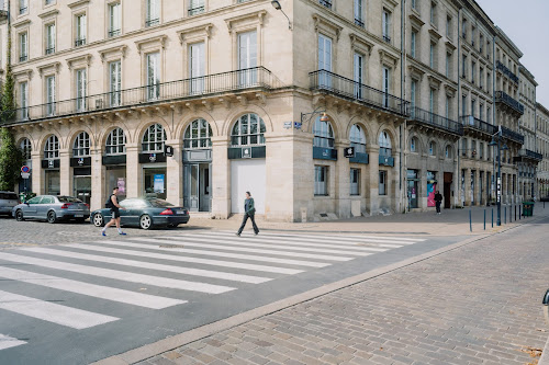 Magasin d'informatique C&C Apple Reseller Bordeaux Bordeaux