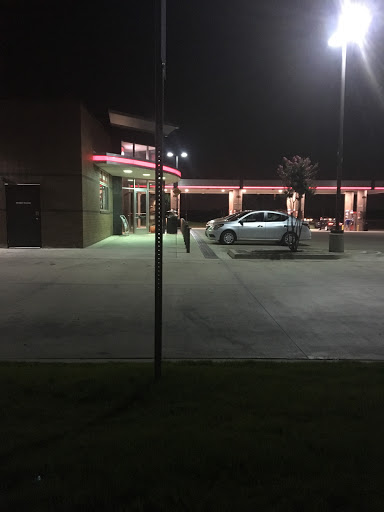 Gas Station «QuikTrip», reviews and photos, 2321 N Beach St, Haltom City, TX 76111, USA