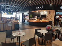 Atmosphère du Restaurant de plats à emporter EXKi Lyon-Saint-Exupéry Airport à Colombier-Saugnieu - n°7