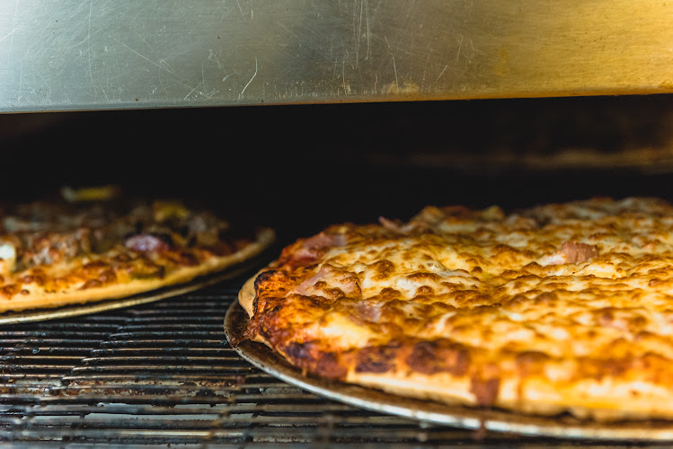 #10 best pizza place in Des Moines - Paesanos Pizzeria