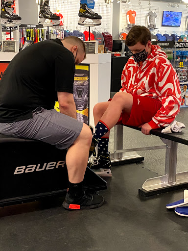 Hockey Supply Store «Total Hockey», reviews and photos, 21031 Tripleseven Rd Suite 100, Sterling, VA 20165, USA