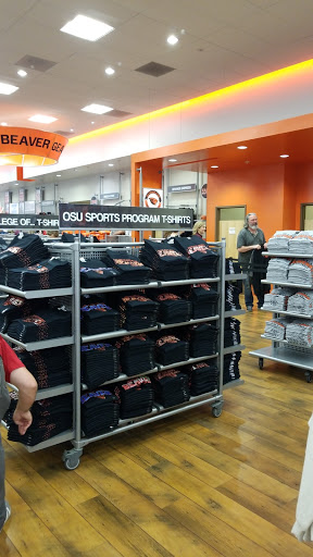 Souvenir Store «OSU Beaver Store», reviews and photos, 663 SW 26th St, Corvallis, OR 97331, USA