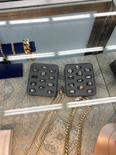 Pawn Shop «Pawn Max», reviews and photos, 1430 E Fowler Ave, Tampa, FL 33612, USA