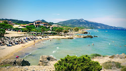 Plaka Beach'in fotoğrafı birden fazla geniş koy ile birlikte