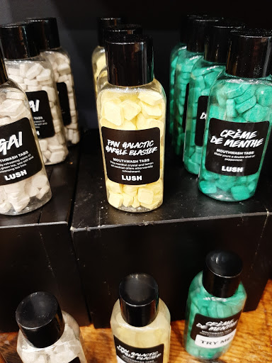 Cosmetics Store «Lush Cosmetics», reviews and photos, 7014 E Camelback Rd, Scottsdale, AZ 85251, USA