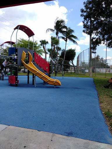 Park «Uleta Park», reviews and photos, 386 NE 169th St, North Miami Beach, FL 33162, USA