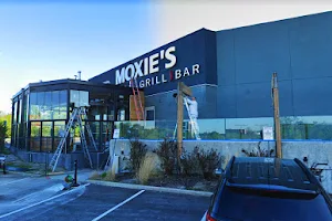Moxies Dixon Road Restaurant image