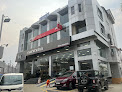 Mahindra Shivz Autotech   Suv & Commercial Vehicle Showroom
