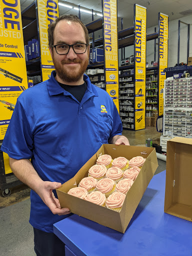 Coffee Shop «19th Donut Hole», reviews and photos, 116 N Lindsay Rd #17, Mesa, AZ 85213, USA