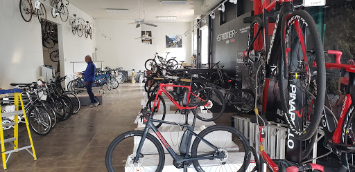 Bicycle Store «Velo Pasadena Inc», reviews and photos, 2562 E Colorado Blvd, Pasadena, CA 91107, USA