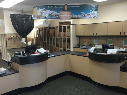 Shipping and Mailing Service «The UPS Store», reviews and photos, 5627 Kanan Rd, Agoura Hills, CA 91301, USA