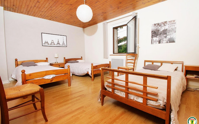 Chambres Maison d'hôtes Gîtes Mistral 26260 Charmes-sur-l'Herbasse