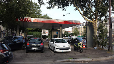 Avia à Saint-Mandé