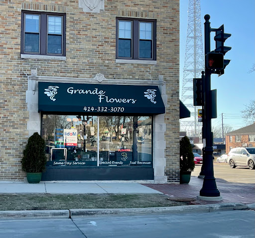 Grande Flowers, 1433 E Capitol Dr, Shorewood, WI 53211, USA, 