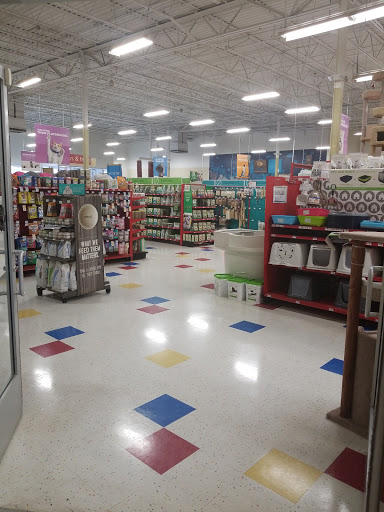 Pet Supply Store «Petco», reviews and photos, 149 Gravois Bluffs Plaza Dr, Fenton, MO 63026, USA