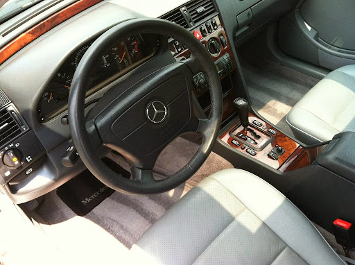 Truck Wash «Monroe Car Wash & Detail Center», reviews and photos, 178 Main St, Monroe, CT 06468, USA