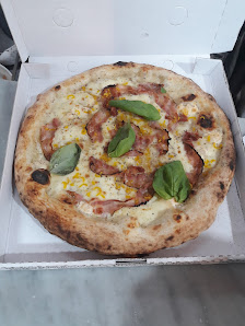 Pizzeria Pizza Rè Via Spartimento, 6, 80049 Somma Vesuviana NA, Italia