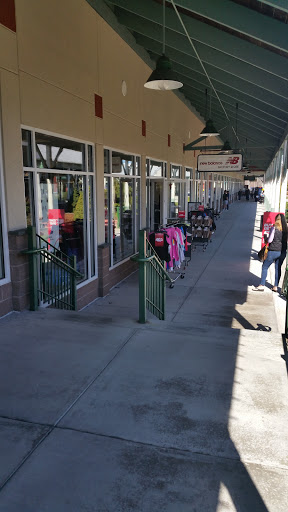 Outlet Mall «Tanger Outlet Westbrook», reviews and photos, 314 Flat Rock Pl, Westbrook, CT 06498, USA
