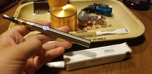 Tobacco Shop «Kazzaz Smoke Shop», reviews and photos, 6355 W Montrose Ave, Chicago, IL 60634, USA