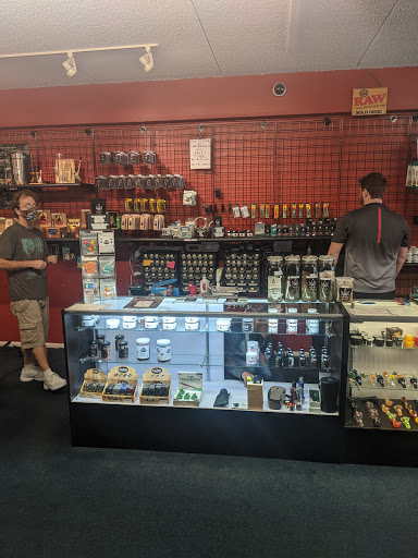 Tobacco Shop «We Roll», reviews and photos, 2339 Tamiami Trail E, Naples, FL 34112, USA