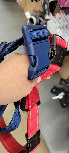 Pet Supply Store «Petco Animal Supplies», reviews and photos, 3424 W Shore Dr, Holland, MI 49424, USA