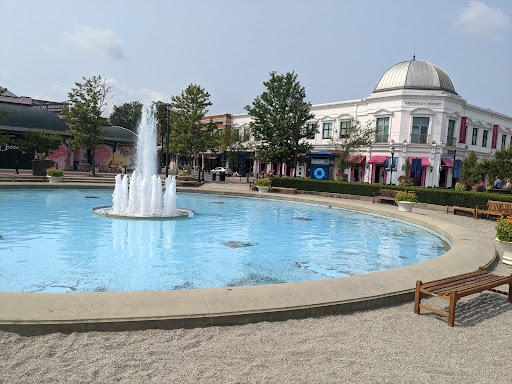 Shopping Mall «Easton Town Center», reviews and photos, 160 Easton Town Center, Columbus, OH 43219, USA