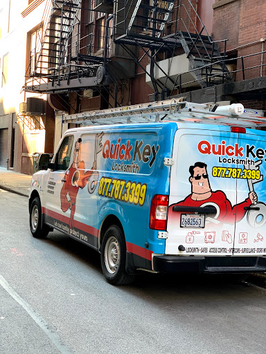 Locksmith «Quick Key Locksmith», reviews and photos, 600 S County Farm Rd #120, Wheaton, IL 60187, USA