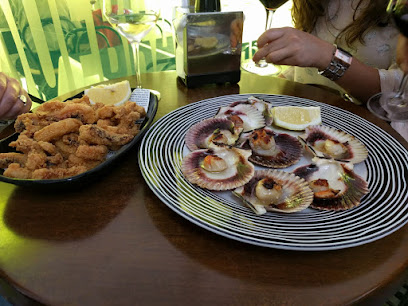 Restaurante las Quebrantas - C. Isla de Mouro, 8, 39140 Somo, Cantabria, Spain