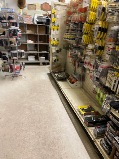 Sporting Goods Store «Hunters Gallery», reviews and photos, 237 Mt Cobb Hwy, Hamlin, PA 18427, USA