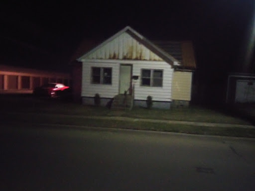 Movie Rental Store «Family Video», reviews and photos, 608 W Delaware St, Fairfield, IL 62837, USA