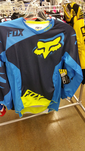 Motorcycle Parts Store «Cycle Gear», reviews and photos, 9128 Marshall Dr, Lenexa, KS 66215, USA