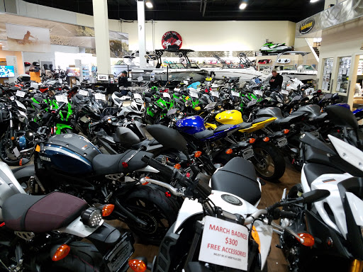 BMW Motorcycle Dealer «BMW Motorcycles of Lynnwood», reviews and photos, 17900 WA-99 #102, Lynnwood, WA 98037, USA