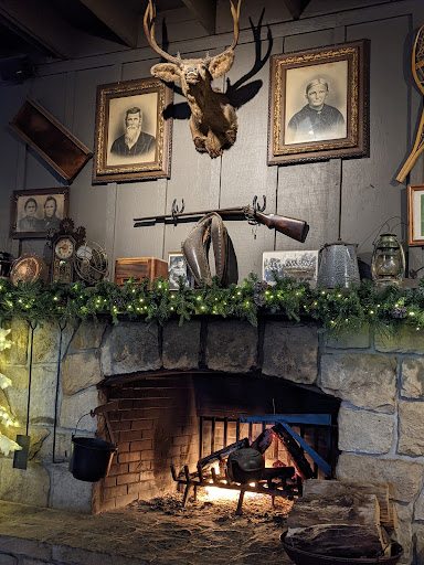 American Restaurant «Cracker Barrel Old Country Store», reviews and photos, 2525 Brindle Dr, Harrisburg, PA 17110, USA