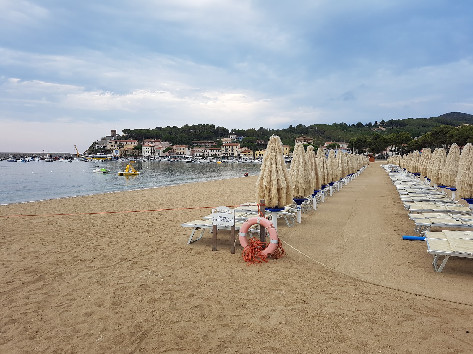 Marina di Campo Plajı'in fotoğrafı - Çocuklu aile gezginleri için önerilir