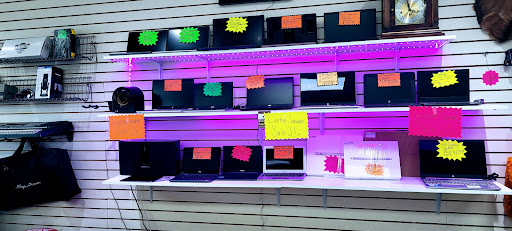 Pawn Shop «GNT Jewelry and Loan Kenosha Pawnshop», reviews and photos, 7944 Sheridan Rd #3, Kenosha, WI 53143, USA