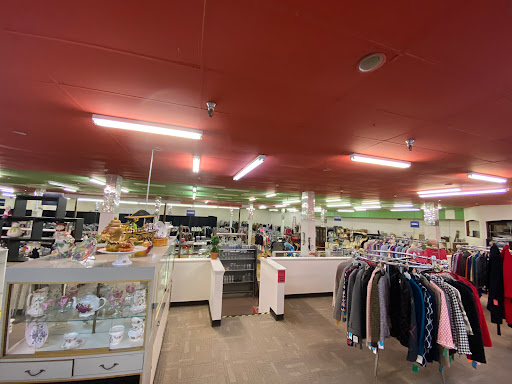 Thrift Store «Nearly New Thrift Shop», reviews and photos, 1250 Bardstown Rd # 114, Louisville, KY 40204, USA