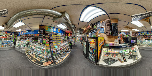 Tobacco Shop «Knuckleheads Tobacco & Gifts», reviews and photos, 550 State St, Madison, WI 53703, USA