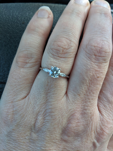 Jeweler «Medawar Jewelers», reviews and photos, 3206 W Silver Lake Rd, Fenton, MI 48430, USA